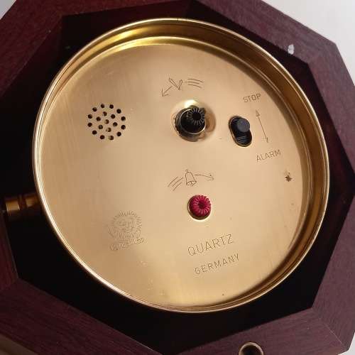 BULOVA QUARTERMASTER MARITIME CLOCK IN WOODEN CASE MODEL B7910