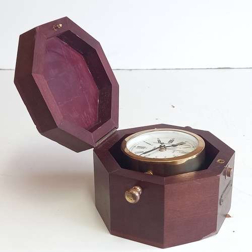 BULOVA QUARTERMASTER MARITIME CLOCK IN WOODEN CASE MODEL B7910