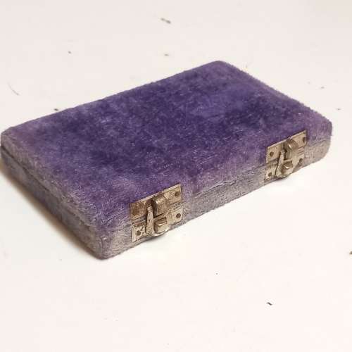 VINTAGE PORTABLE SCALE IN PURPLE VELVET CASE