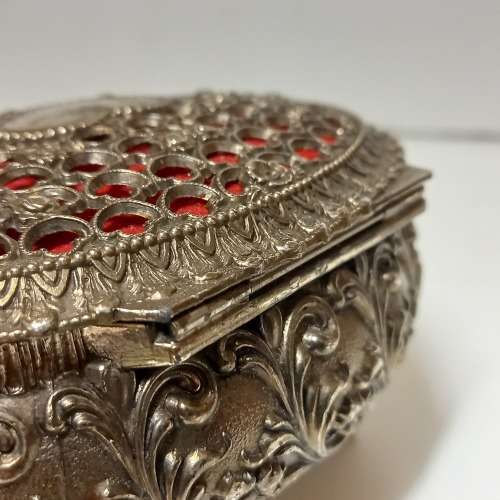 ORNATE WHITE METAL AND SCARLET TRINKET/JEWELLERY BOX
