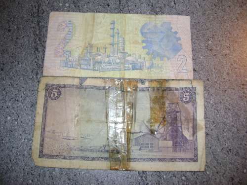 DE JONGH R5 REPLACEMENT R5 -AND A GERHARDT DE KOCK REPLACEMENT R2 BANKNOTES. SEE DESCRIPTION