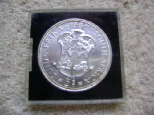 1960 UNION OF SA SILVER  5 SHILLING IN PROOF OR PL CONDITION