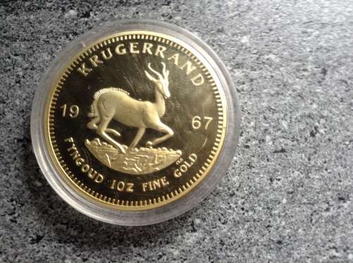 1967 24 CARAT PLATED GOLD (REPLICA) KRUGER 1 OZ. COIN. FIRST YEAR OF MANUFACTURE.