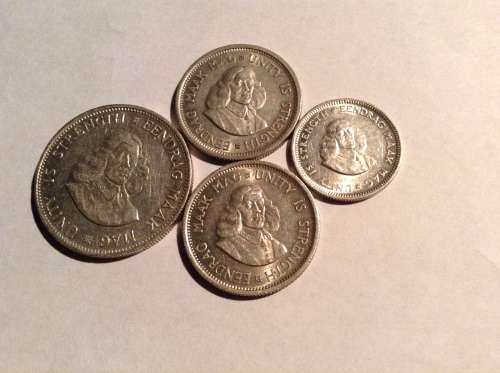 RSA 1964 SILVER SHILLINGS (2) ,1963 SIXPENCE AND A 1962 20 CENT COINS. CONDITION , CONDITION ,CONDIT