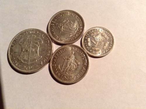 RSA 1964 SILVER SHILLINGS (2) ,1963 SIXPENCE AND A 1962 20 CENT COINS. CONDITION , CONDITION ,CONDIT