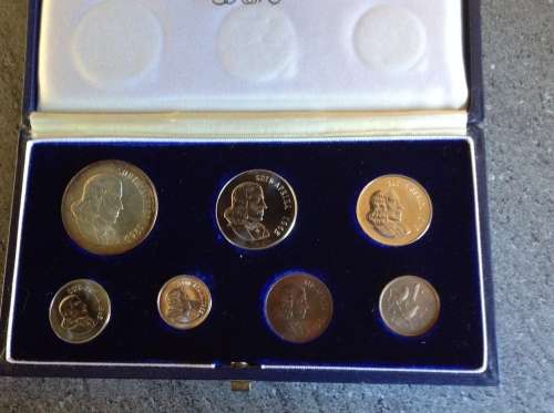 1965  SHORT PROOF SET IN MARKED BLUE SAM BOX. COLLECTABLE ,GOOD CONDITION.