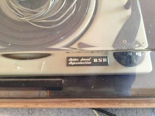 VINTAGE BSR (BETTER SOUND REPRODUCTION) BRITISH TURNTABLE. WORKING IN GOOD CONDITION.SHIPPING R150.