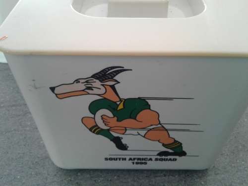 1995 Springbuck Rugby Glory.Official beer mug and 1995 Mug and Ice bucket. (player photos).