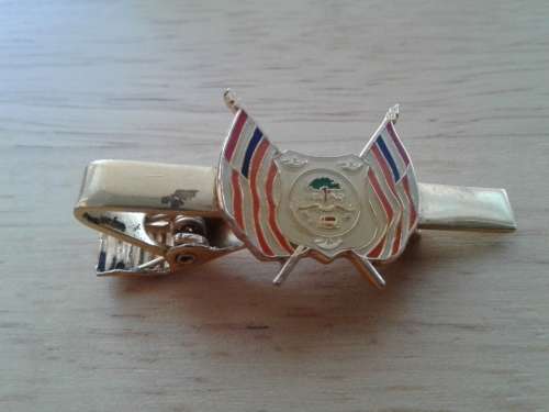 OVS BOERE REPUBLIEK COAT OF ARMS TIE CLIP. RARE AFRIKANA.FULLY FUNCTIONING .