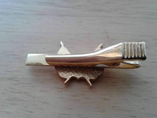 OVS BOERE REPUBLIEK COAT OF ARMS TIE CLIP. RARE AFRIKANA.FULLY FUNCTIONING .