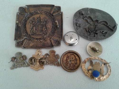 RARE MILITARY COLLECTIBLES.