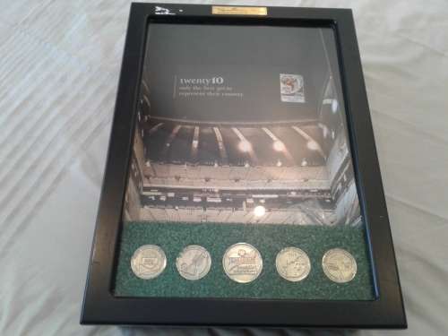 2010 FIFA OFFICIALLY LICENSED WORLD SOCCER CUP MEMORABILIA.ONLY 1000 MADE.AUTHENTIC.SEE DESC.