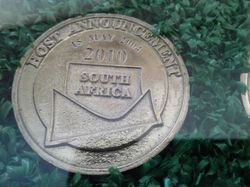 2010 FIFA OFFICIALLY LICENSED WORLD SOCCER CUP MEMORABILIA.ONLY 1000 MADE.AUTHENTIC.SEE DESC.