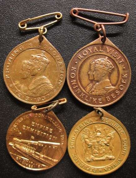 Small collection of Union / Republic South Africa medallions