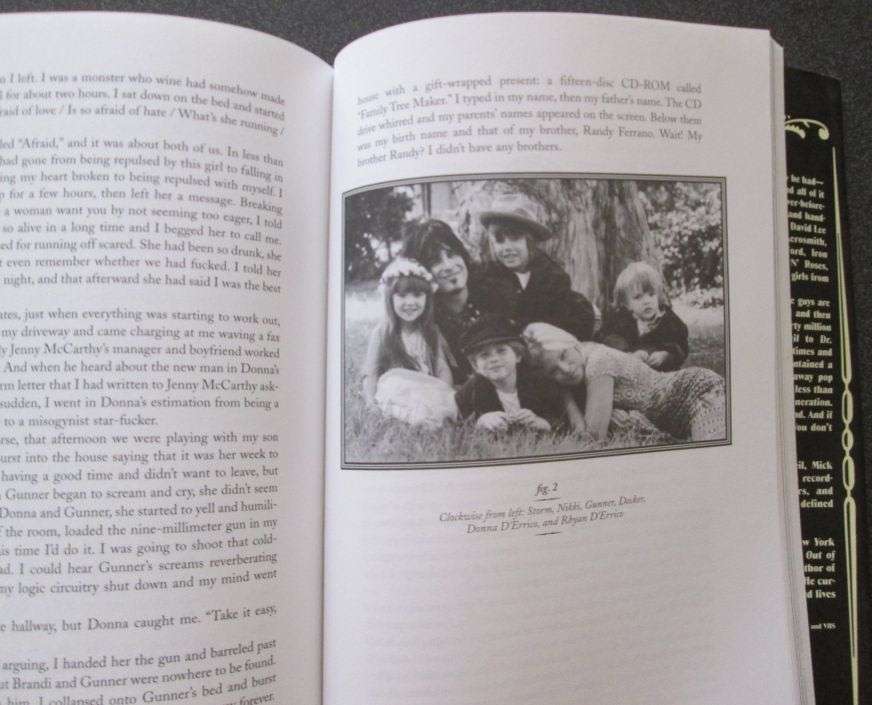 The Dirt: Confessions of the World`s Most Notorious Rock Band, Mötley Crüe