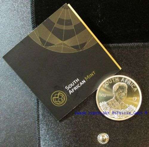 2017 Nelson Mandela Protea UNC Silver R1 coin!!