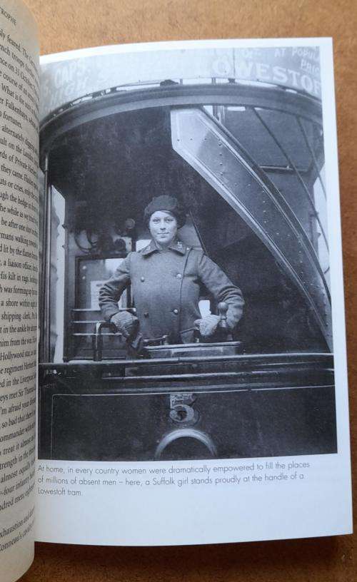 Catastrophe Europe Goes to War 1914 by Max Hastings