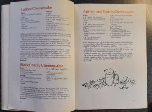 4 Cooking Books: Baking, Cheesecakes, Kenwood Cookbook, Delicious Chicken