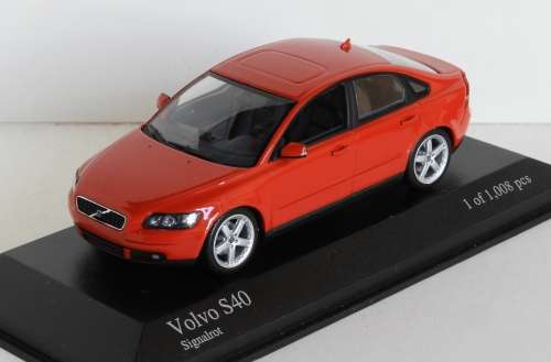 Volvo S40 by (2003) Minichamps