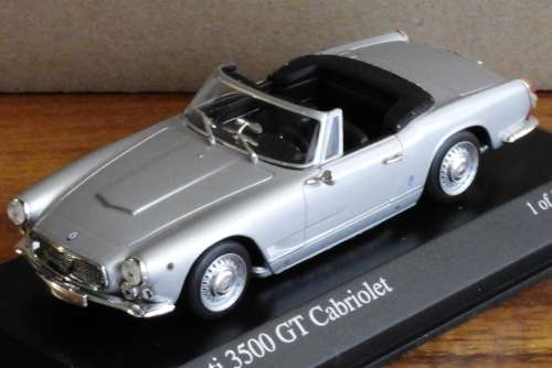 Maserati 3500 GT Vignale Spider 1961 by Minichamps