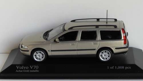 Volvo V70 (2000) by Minichamps