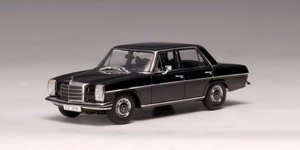 Mercedes-Benz 220D 1:43 by Autoart