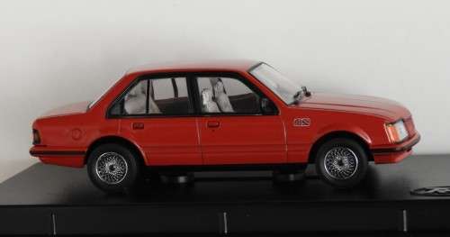 Holden VH Commodore SS (1982) 1:43  TRAX Original Australian Motoring Legends
