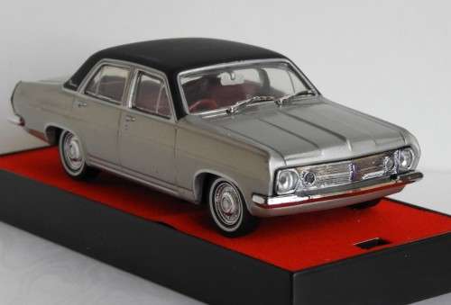 Holden HR Premier Sedan (1966) 1:43 TRAX "The Originals" Series