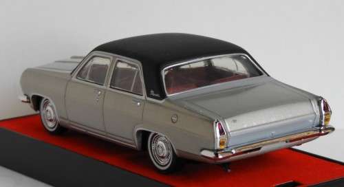 Holden HR Premier Sedan (1966) 1:43 TRAX "The Originals" Series