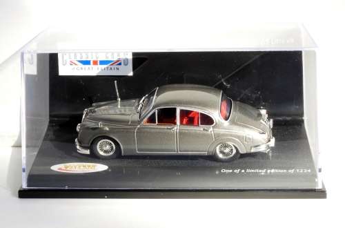 Daimler 2.5 litre V8 1:43 Limited Edition by Vitesse