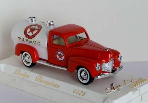 Dodge  "Pompiers" TEXACO 1:43 Age dór by Solido
