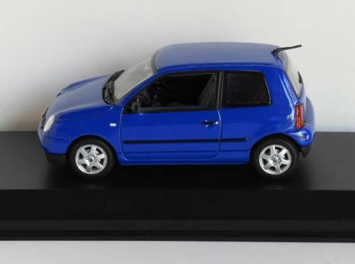VW  Lupo (1998) 1:43 by Minichamps