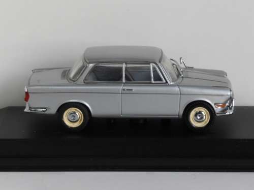 BMW 700 LS (1962-1965) 1:43 by Minichamps