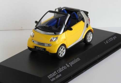 Smart Cabrio and Passion  (2000) 1:43 Minichamps Limited Edition