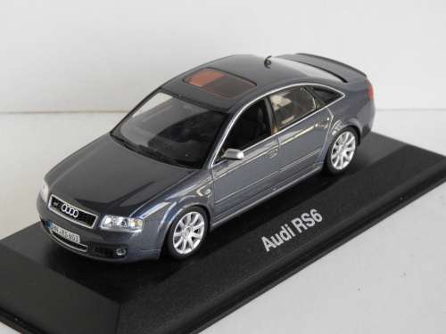Audi RS6 1:43 by Minichamps. Display base stand only.
