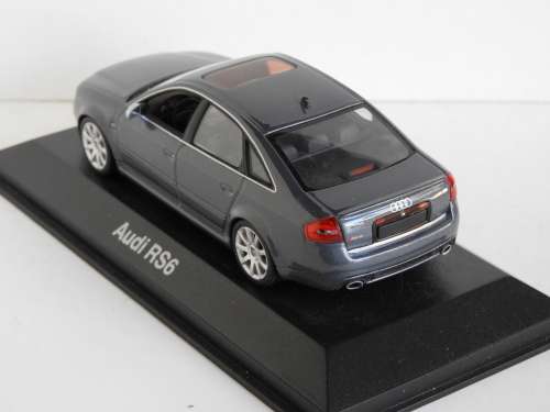 Audi RS6 1:43 by Minichamps. Display base stand only.