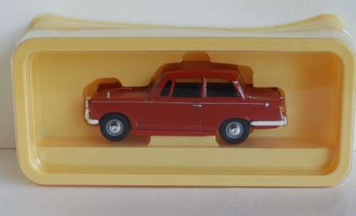 Triumph Herald 1:43 Vanguards Classic Popular Saloons 50's and 60's