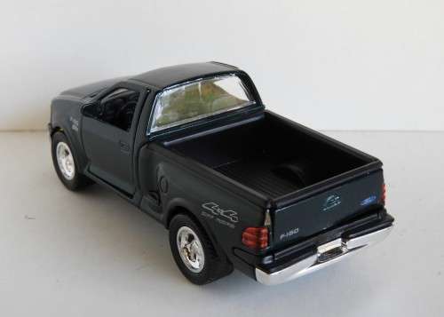 Ford F150  (1976) Scale 1:40  - SS5604 - No box