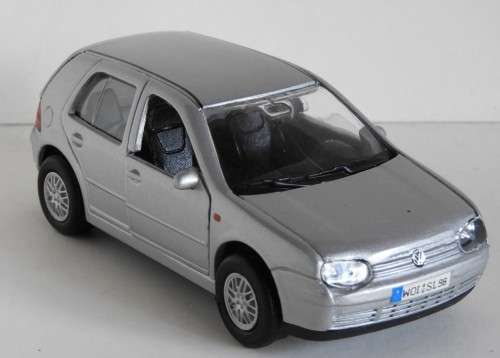 Volkswagen Golf IV  Scale 1/36  by Welly