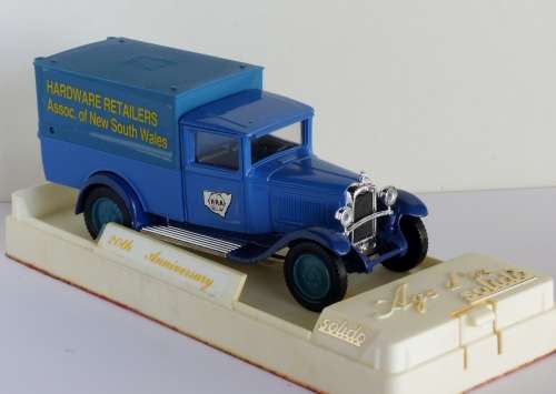 Citroen 4 VF Van - Solido Vintage `Age dór` series - 1:43  Australian HRA - Collectors item