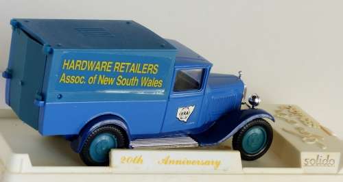 Citroen 4 VF Van - Solido Vintage `Age dór` series - 1:43  Australian HRA - Collectors item
