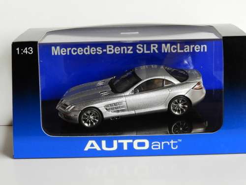 Mercedes-Benz SLR McLaren 1:43 AUTOart