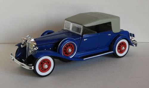 Chrysler Le Baron   (1932) 1:32 Signature Models