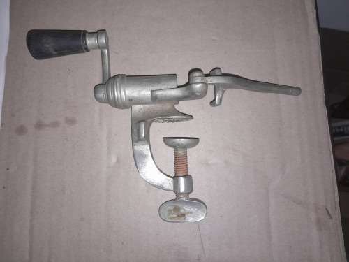 VINTAGE C & JW HAWKSLEY SHOTGUN SHELL RELOADER & A BRASS RECAPPER (missing top handle)