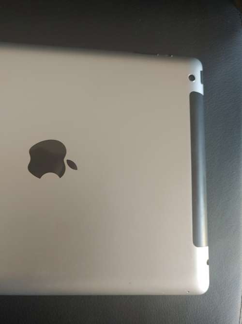 Apple ipad 32gb icloud locked