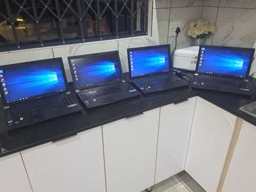 4x Toshiba icore 7 laptops new 500gb hardrive  all for one bid
