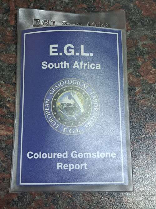 Beautifull graded very good 2.86 ct natural sapphire bargain starting at R1