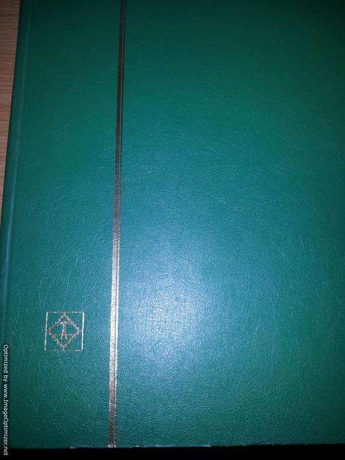 Album full of 1961 1st definitive control blocks and mix of later control blocks.15 pages/32 sides