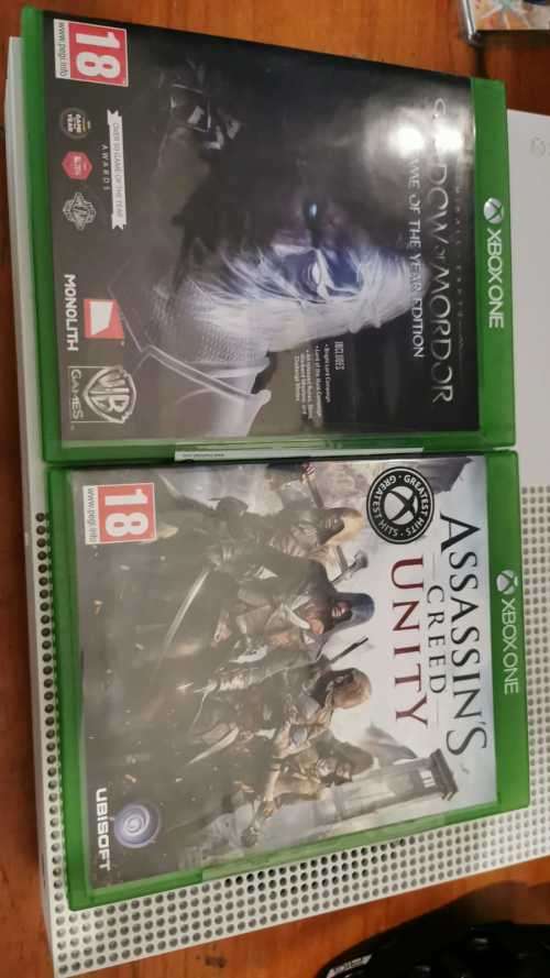 Xbox One S with controller