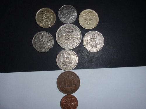 A SELECTION OF CANADIAN  AND BRITISH COINS